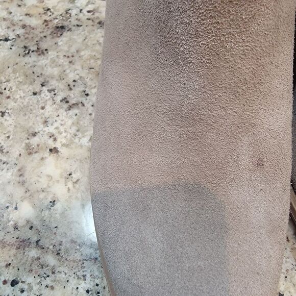 Vionic Anne Suede Leather Ankle Booties. Size 7.5 - Picture 12 of 16